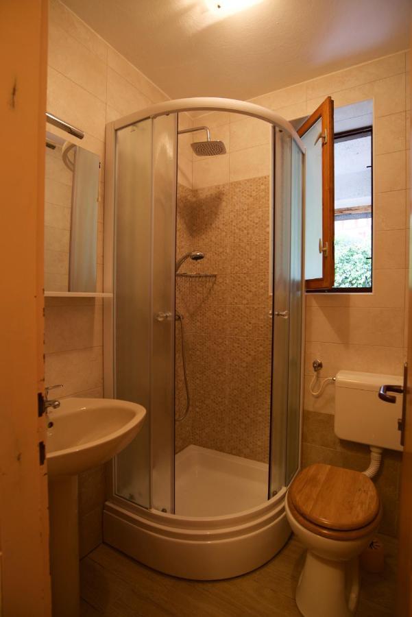 לובראן Romantic Room With Balcony מראה חיצוני תמונה